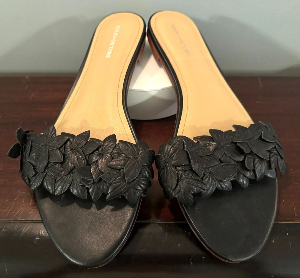 Pour La Victoire Lani Black Leather Floral Slide Sandals Womens Size 8.5